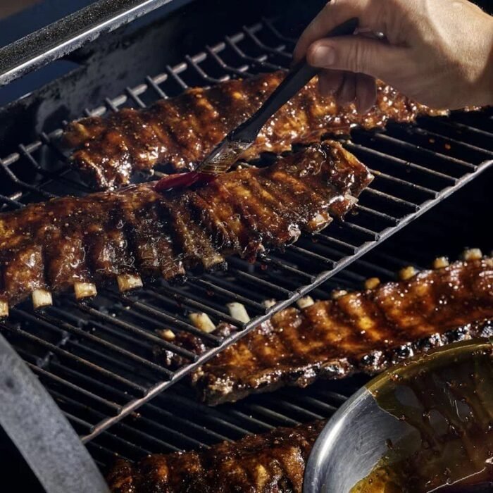 Weber SmokeFire EX6 Wood Fired Pellet Grill – Black