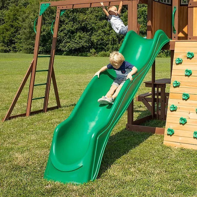 Backyard Discovery Skyfort II Cedar Swing Set/PlaySet